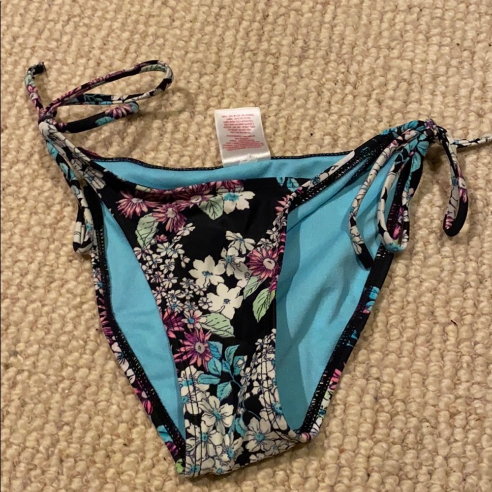 xhilaration Swim Bottom